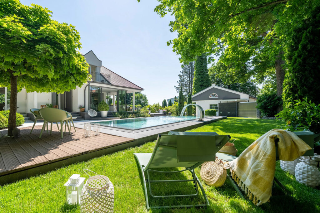 Immobilienfoto Einfamilienhaus Pool am Ammersee