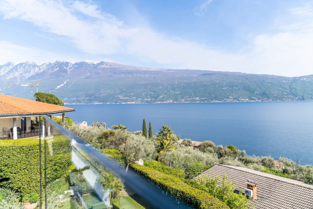 Immobilienfoto Haus mit Seeblick am Gardasee