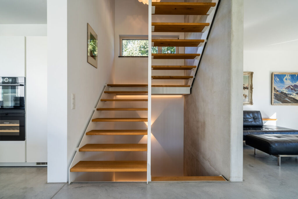 Immobilienfoto offenes Treppenhaus