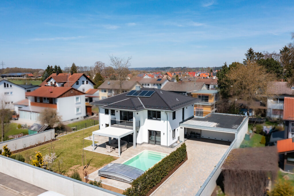 Immobilienfotografie Einfamilienhaus mit Pool