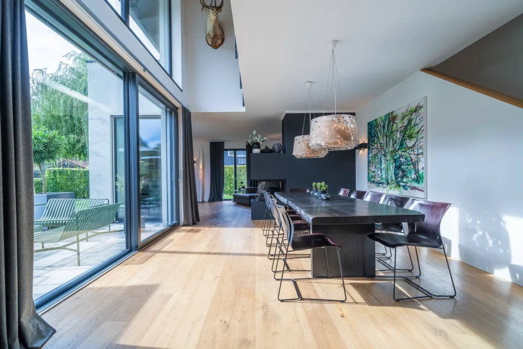 Ferienwohnung Fotograf zeigt offenes Architektenhaus.